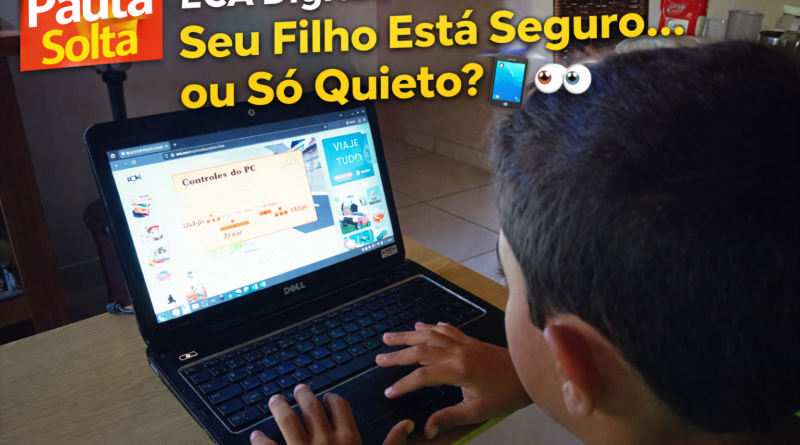 Criança utilizando um notebook em casa, concentrada na tela, ilustrando o uso precoce de tecnologia e o acesso ao ambiente digital por menores de idade.