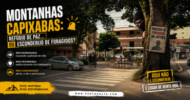 Praça central de cidade nas Montanhas Capixabas, com árvores grandes, carros e pessoas circulando, usada em montagem editorial com elementos visuais que sugerem alerta sobre segurança e presença de foragidos escondidos na região.
