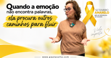 Psicóloga Jovaneide Polon ao lado do laço amarelo da campanha Setembro Amarelo, em imagem sobre saúde emocional e a importância de reconhecer e expressar as emoções.